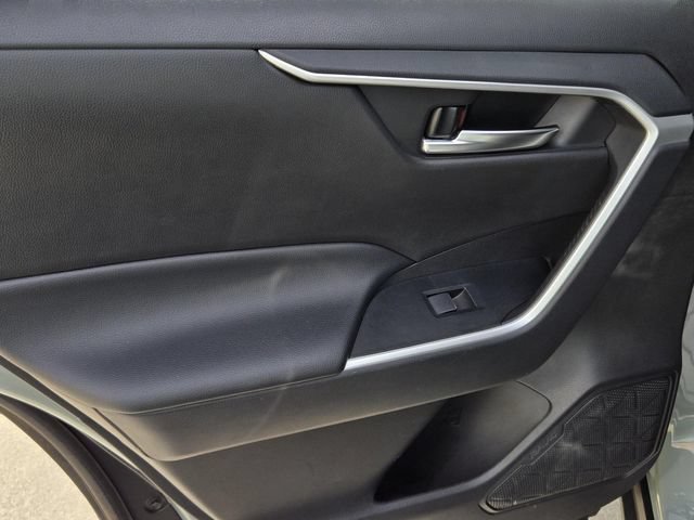 Used 2021 Toyota RAV4 XLE Premium FWD image 12