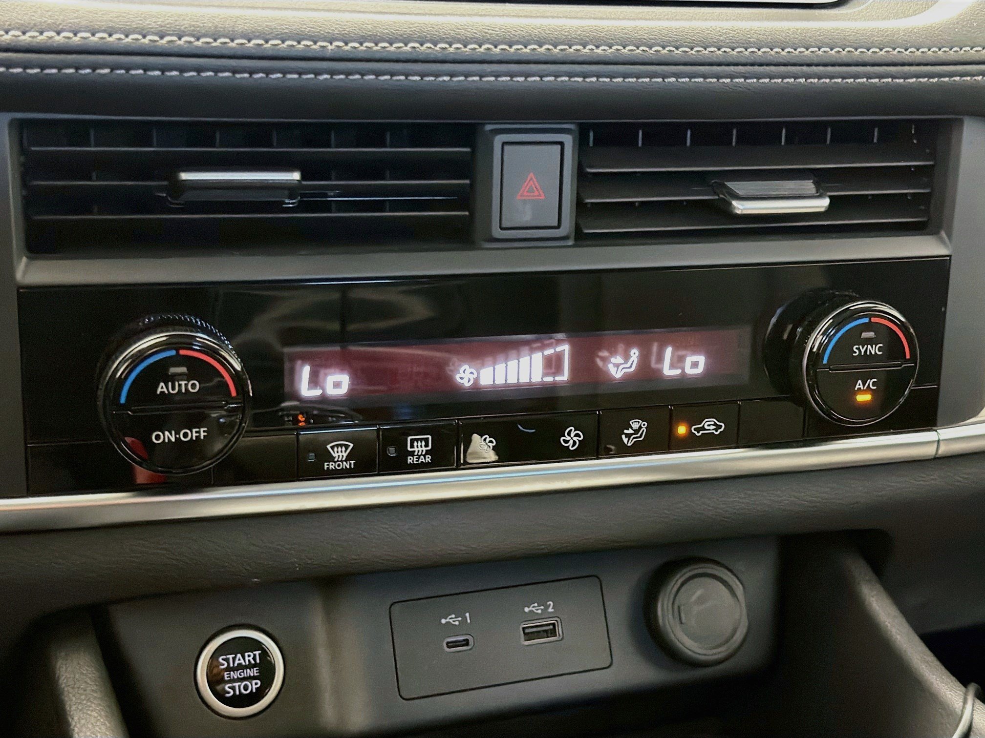 Used 2023 Nissan Rogue SV FWD image 10