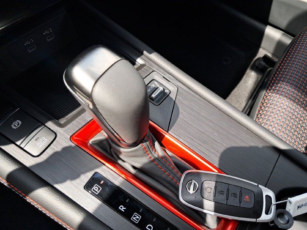 New 2026 Nissan Kicks SR AWD/4WD image 25