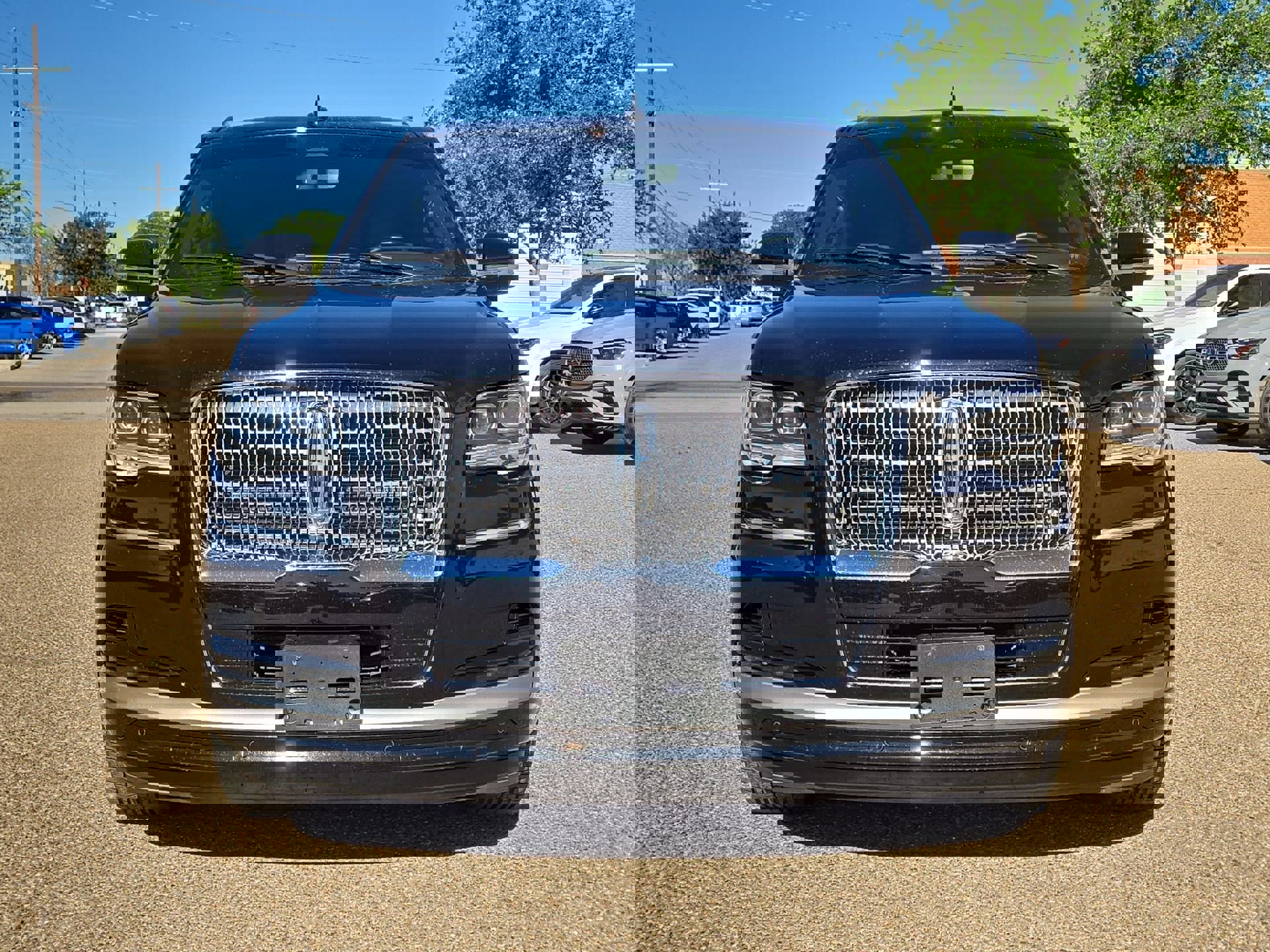 Used 2023 Lincoln Navigator Reserve image 10