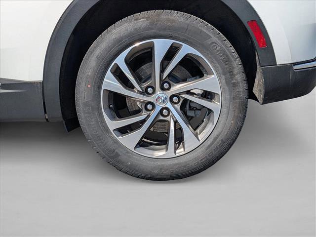 Used 2023 Buick Envision Essence image 13