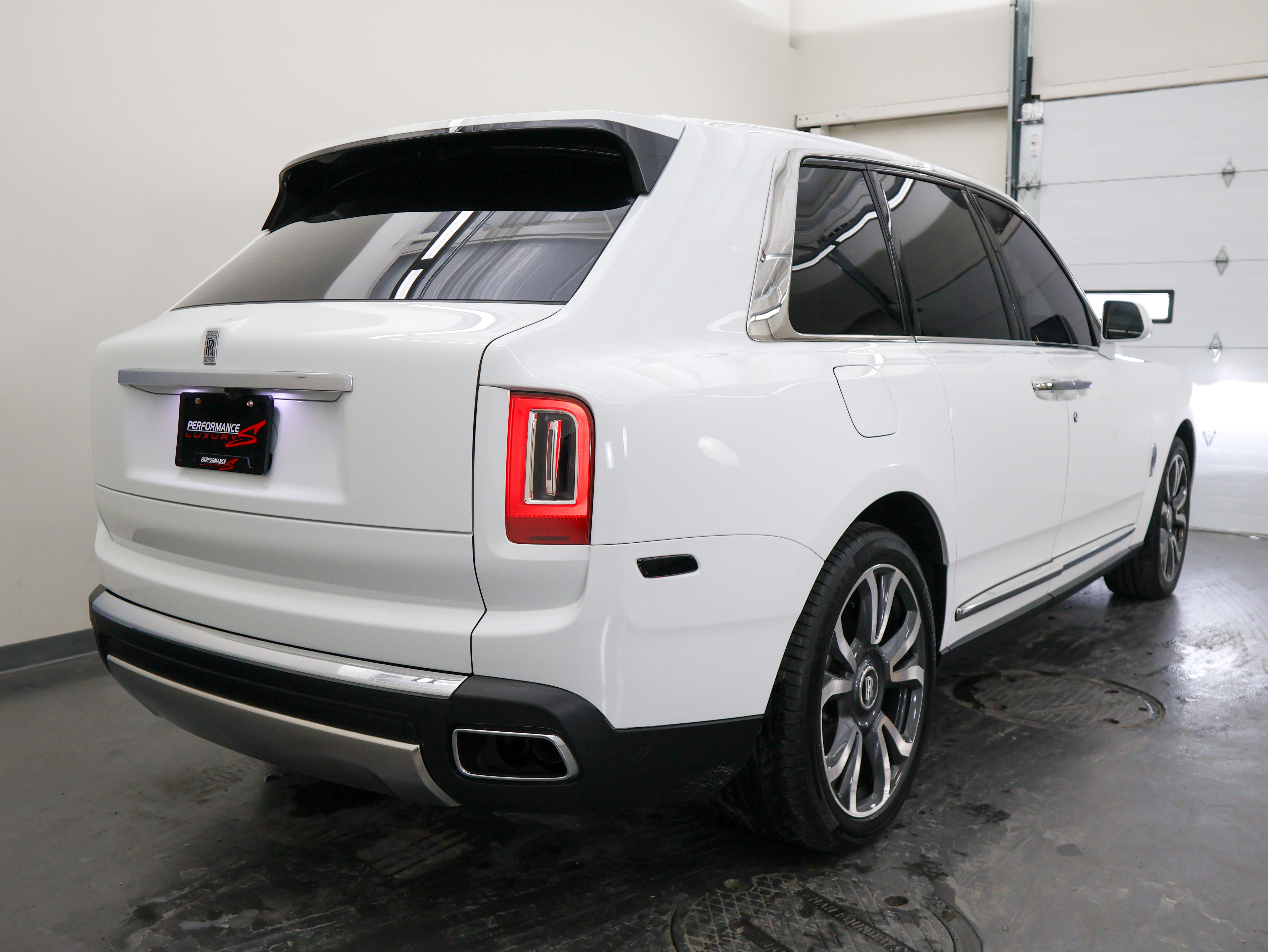 Used 2023 Rolls-Royce Cullinan image 5