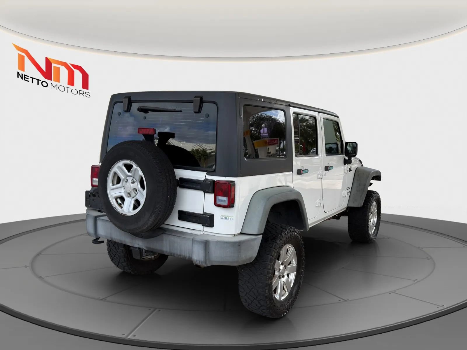 Used 2014 Jeep Wrangler Unlimited Sport w/ Connectivity Group AWD/4WD image 5