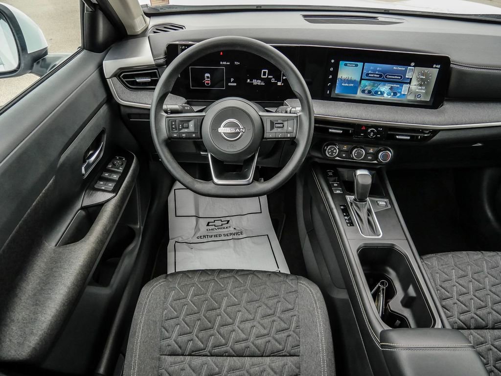 Used 2025 Nissan Kicks SV image 24