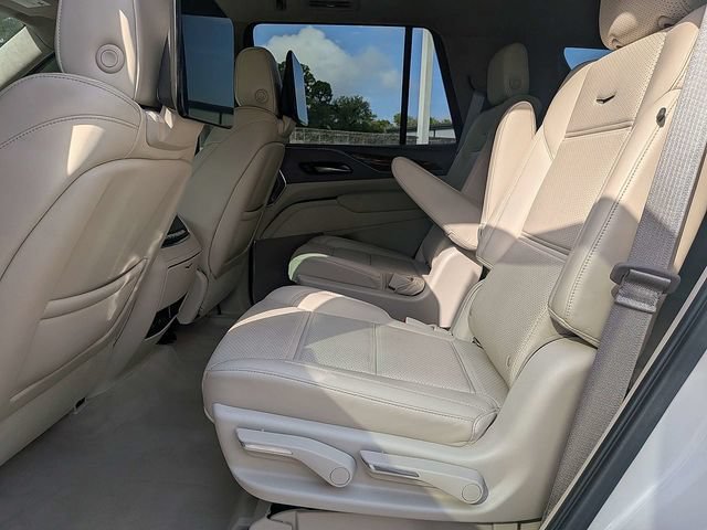 Used 2021 Cadillac Escalade Premium Luxury Platinum AWD/4WD image 14