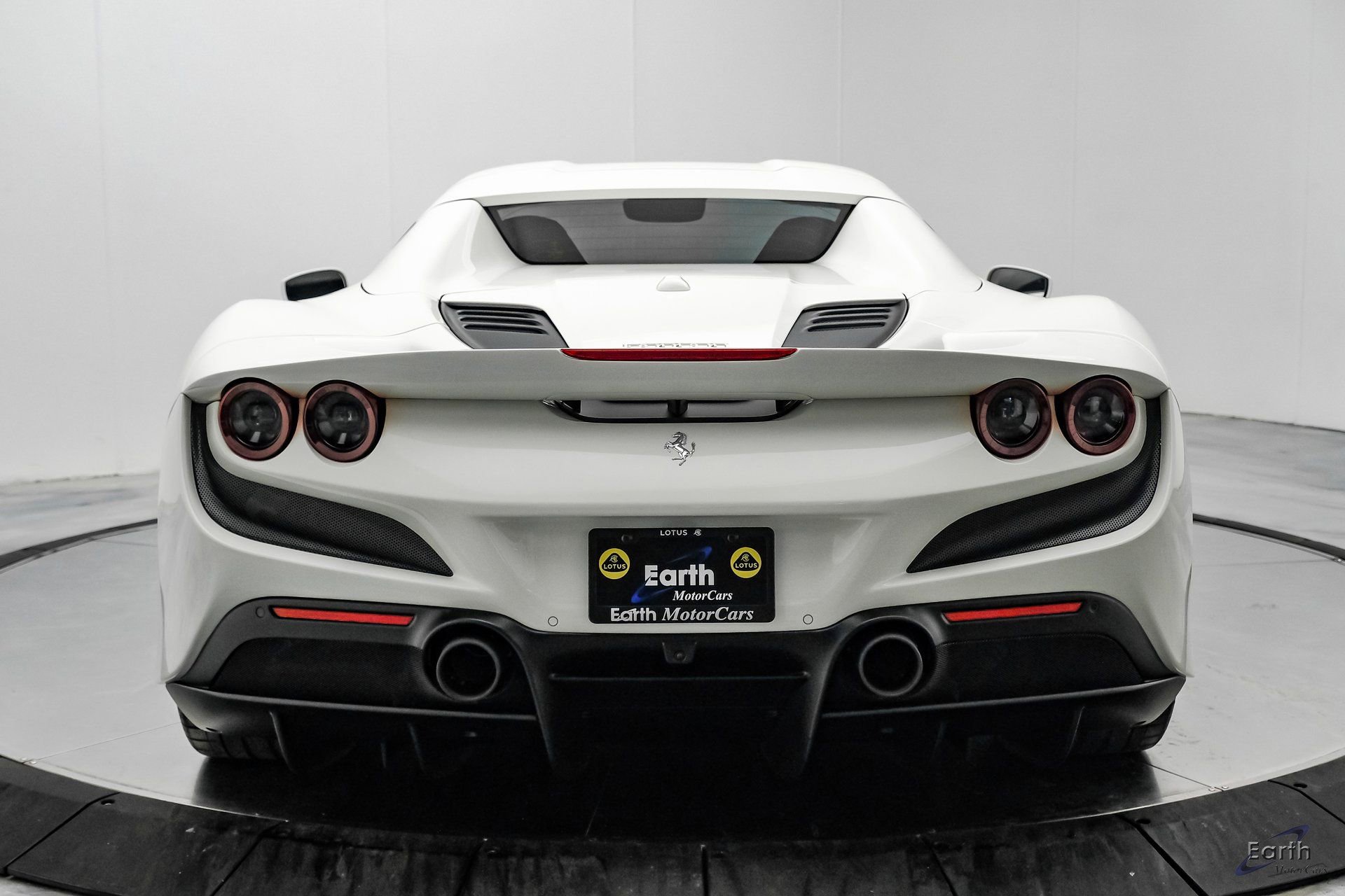Used 2022 Ferrari F8 Tributo image 22