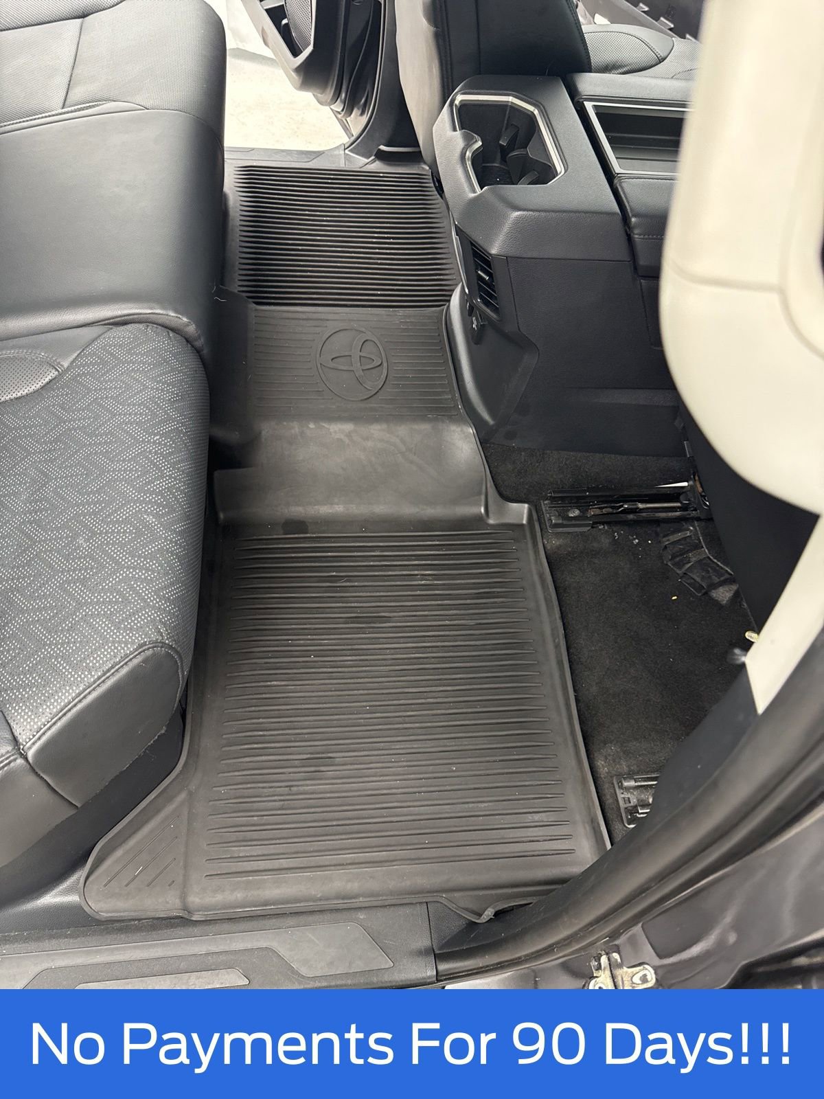 Used 2024 Toyota Tundra Limited image 33