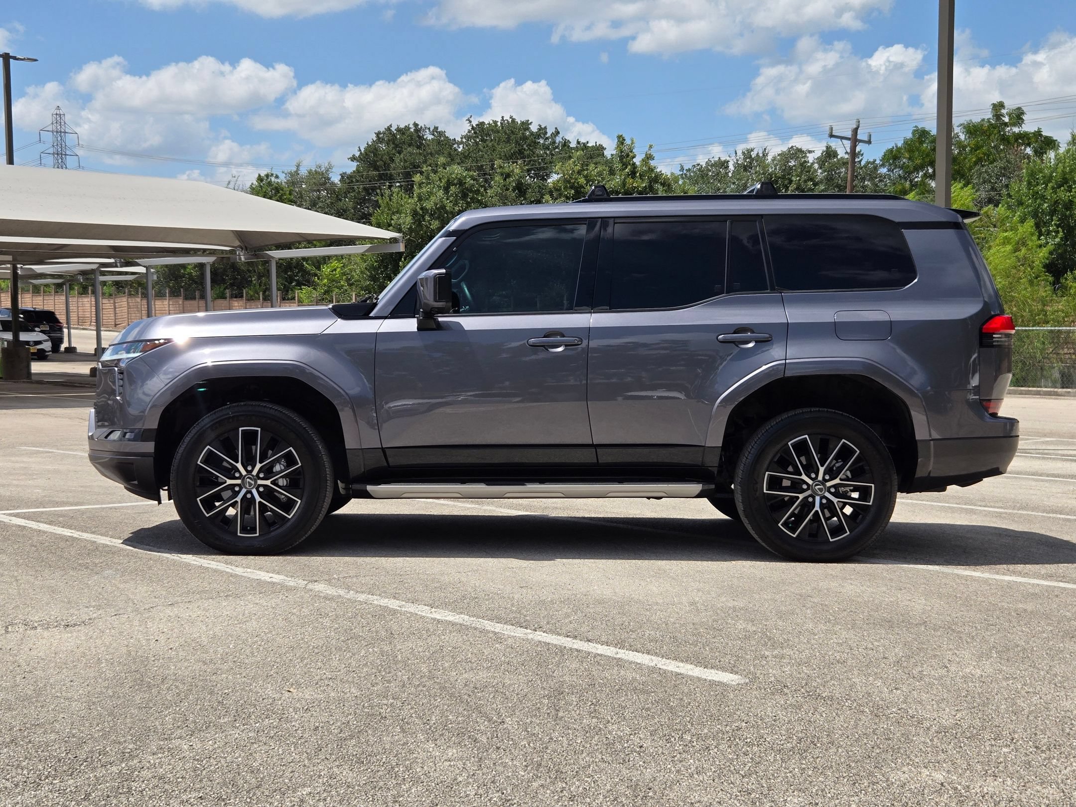 Used 2025 Lexus GX 550 w/ Cold Area Package AWD/4WD image 6