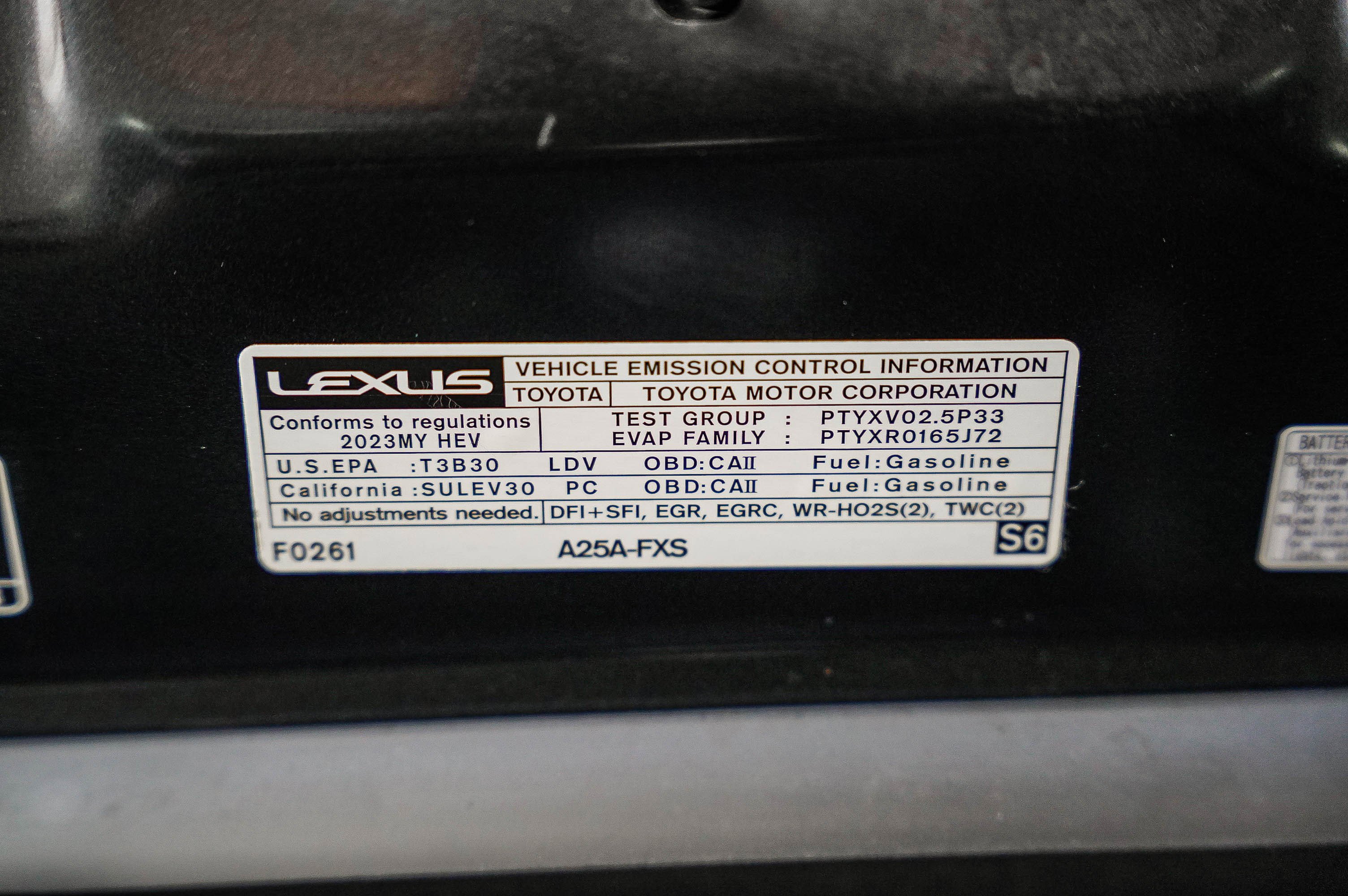 Used 2023 Lexus ES 300h w/ Premium Package image 30