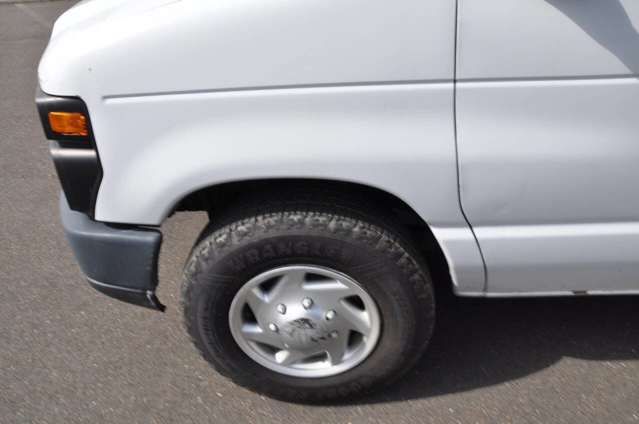 Used 2013 Ford E-250 and Econoline 250 RWD image 27