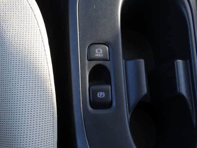 Used 2025 Toyota Corolla LE image 34