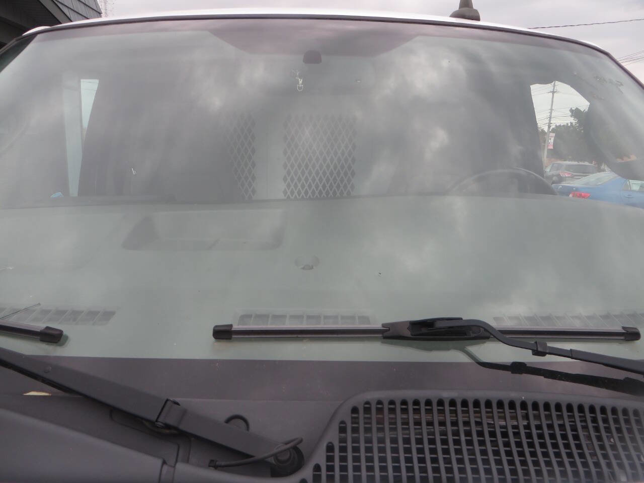 Used 2021 Chevrolet Express 2500 Extended w/ Driver Convenience Package image 31