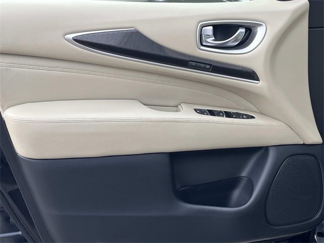 Used 2019 INFINITI QX60 Luxe w/ Essential Package image 25