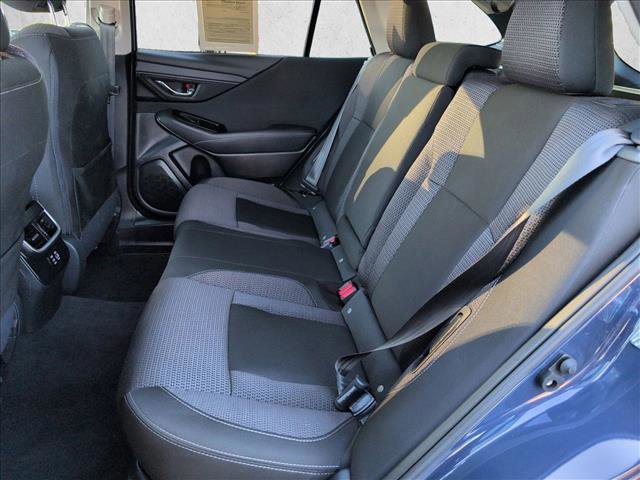 Used 2025 Subaru Outback Premium image 19