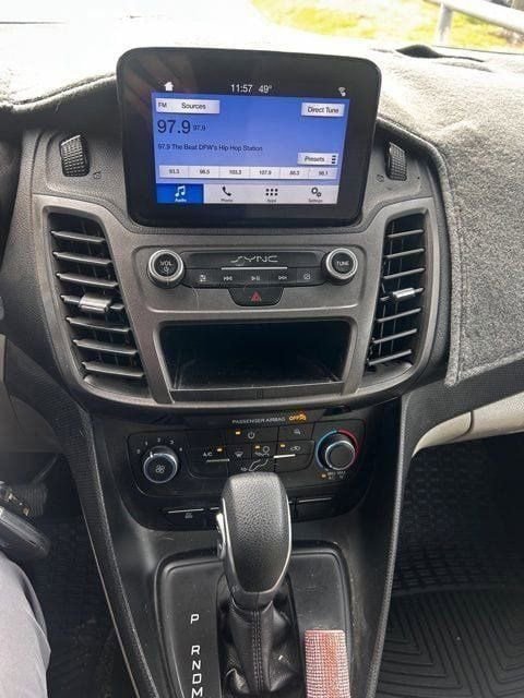 Used 2019 Ford Transit Connect XLT image 9