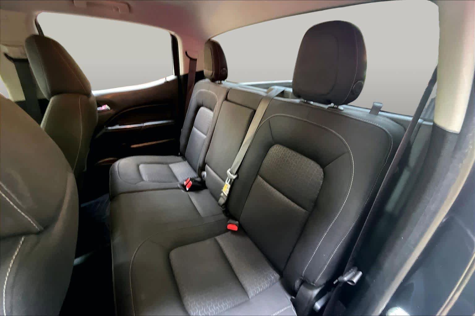 Used 2016 GMC Canyon SLE RWD image 20