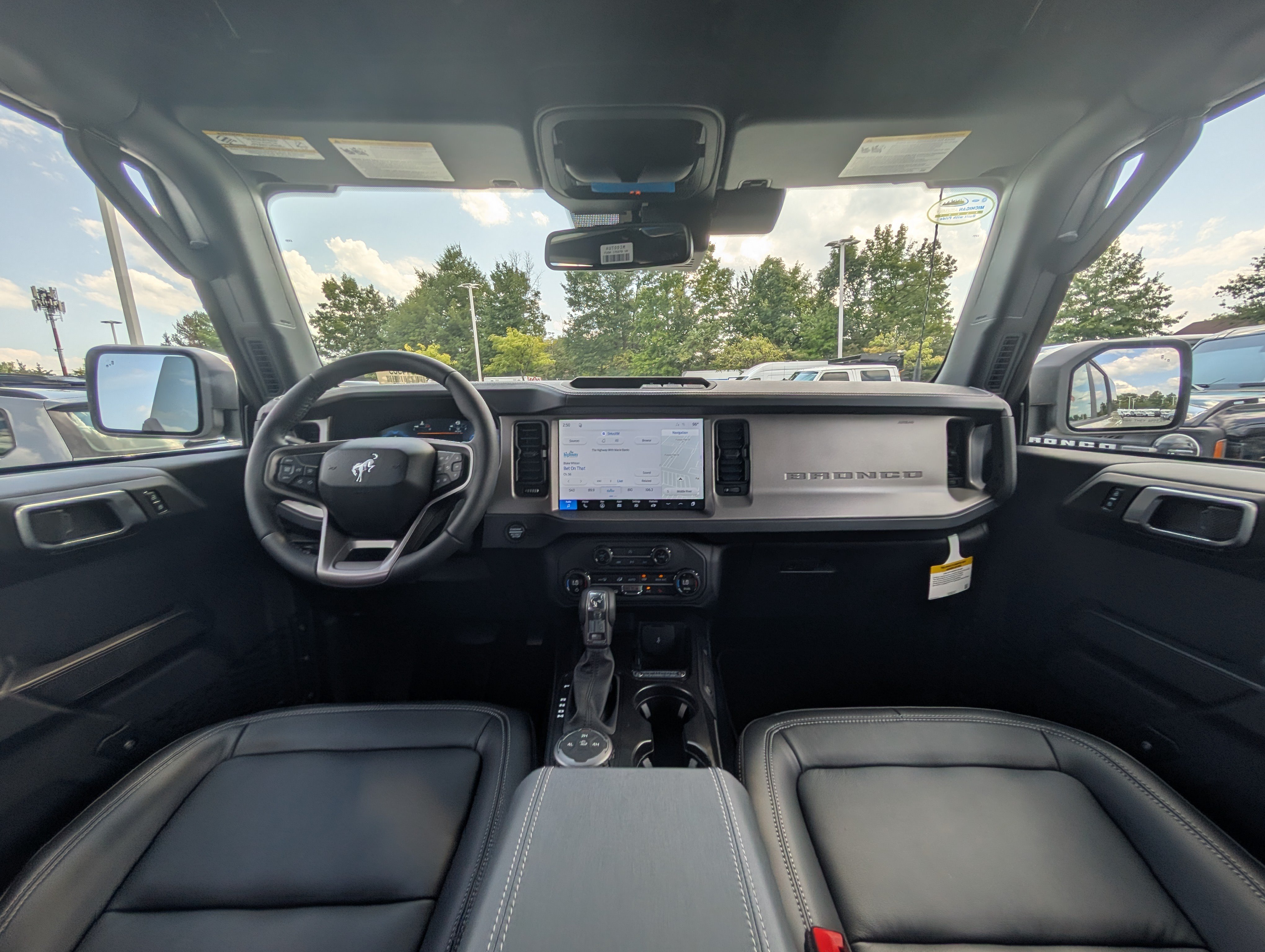 New 2026 Ford Bronco Outer Banks AWD/4WD image 12