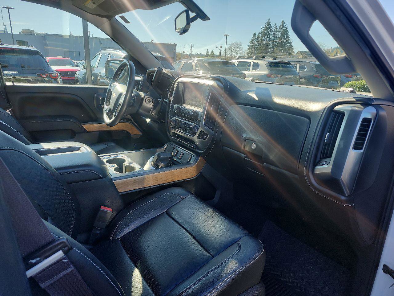 Used 2015 Chevrolet Silverado 1500 LTZ w/ LTZ Plus Package image 5