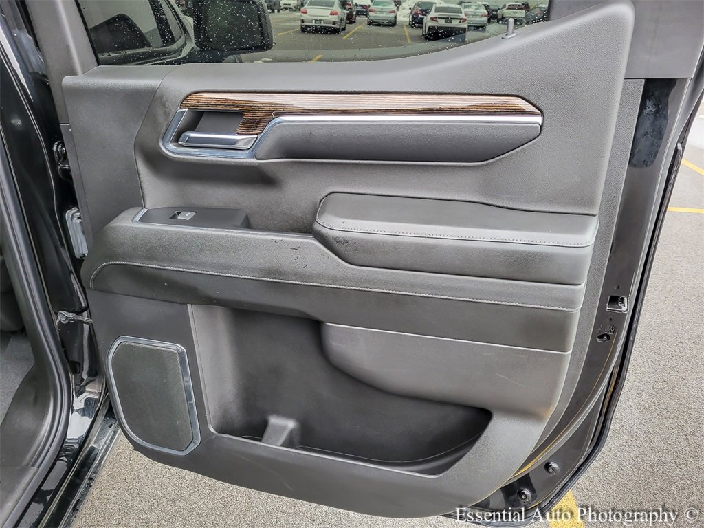 Used 2024 GMC Sierra 1500 Elevation image 31