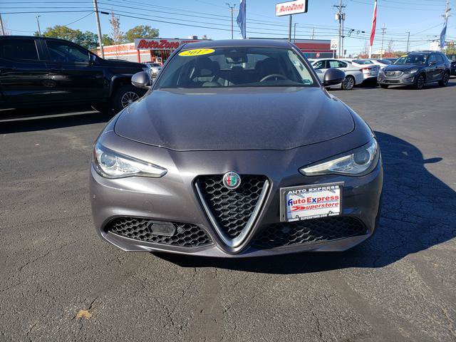 Used 2017 Alfa Romeo Giulia Ti w/ TI Performance Package AWD/4WD image 9