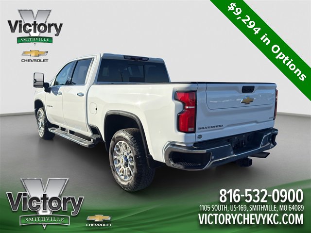Used 2025 Chevrolet Silverado 2500 LTZ w/ LTZ Premium Package image 4