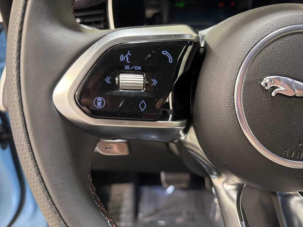 New 2026 Jaguar F-PACE SVR image 12