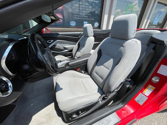 Used 2020 Chevrolet Camaro LT image 12