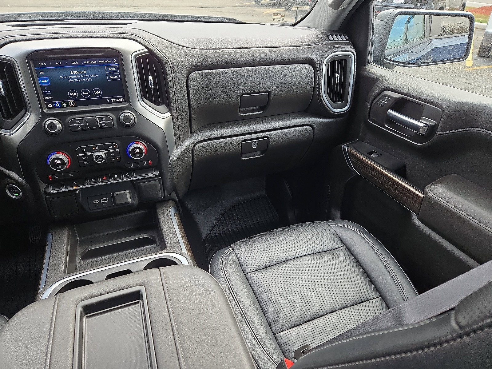 Used 2022 Chevrolet Silverado 1500 LT Trail Boss w/ Safety Package image 16