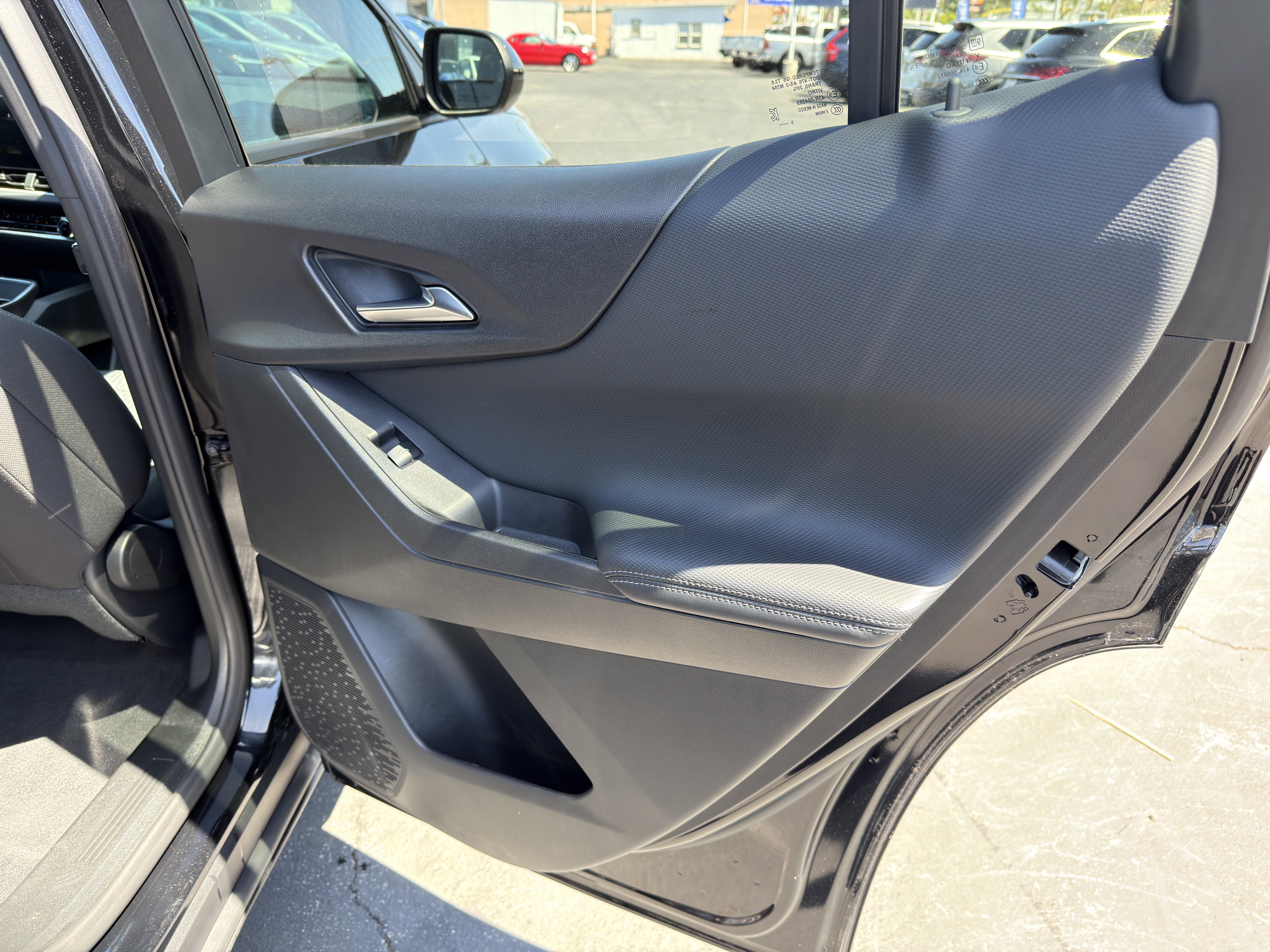 Used 2026 Chevrolet Equinox LT image 13