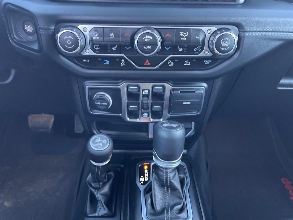 Used 2024 Jeep Wrangler High Altitude image 15
