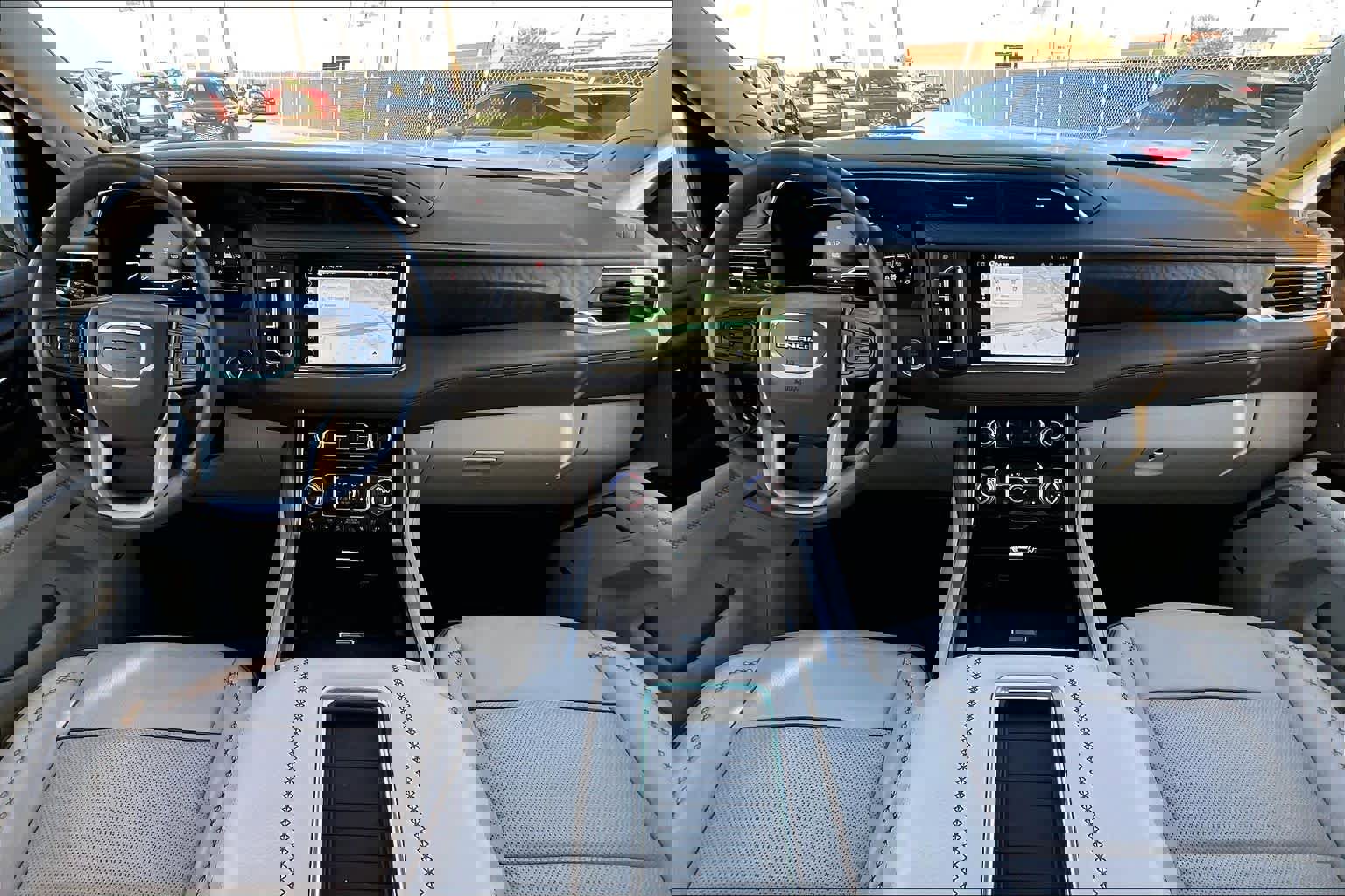 Used 2023 GMC Yukon Denali w/ Max Trailering Package image 14