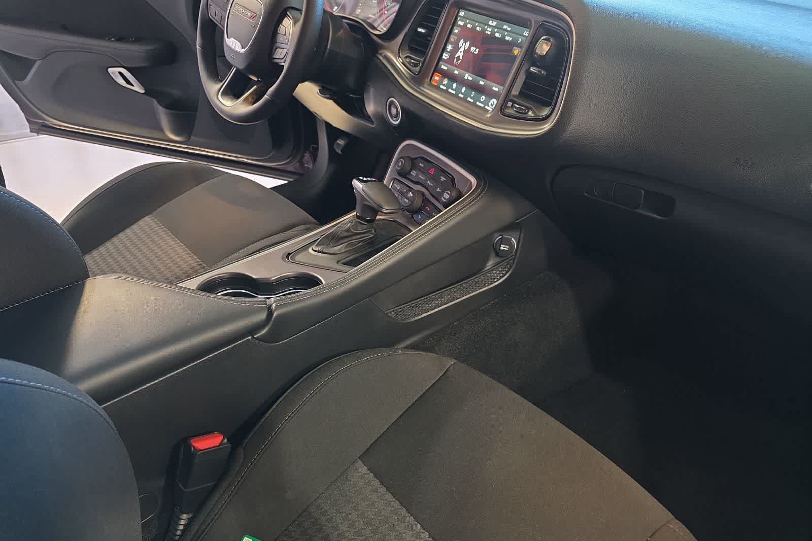 Used 2022 Dodge Challenger R/T Scat Pack RWD image 17