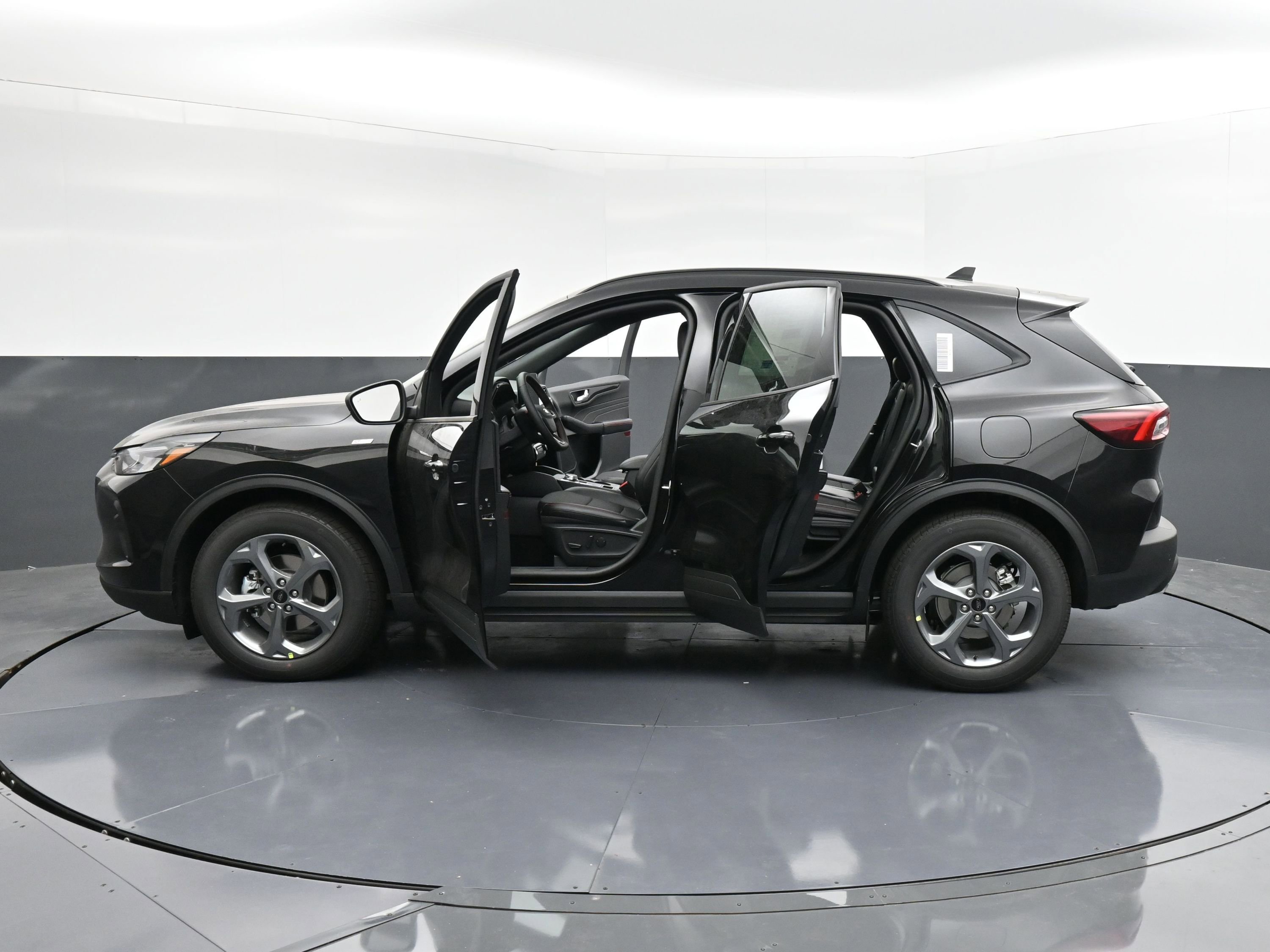 Used 2025 Ford Escape ST-Line w/ Tech Pack #1 image 27