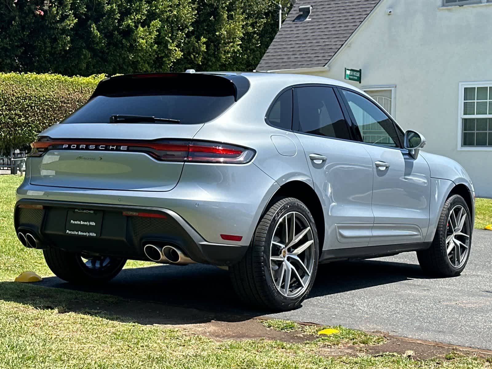 New 2026 Porsche Macan S AWD/4WD image 8