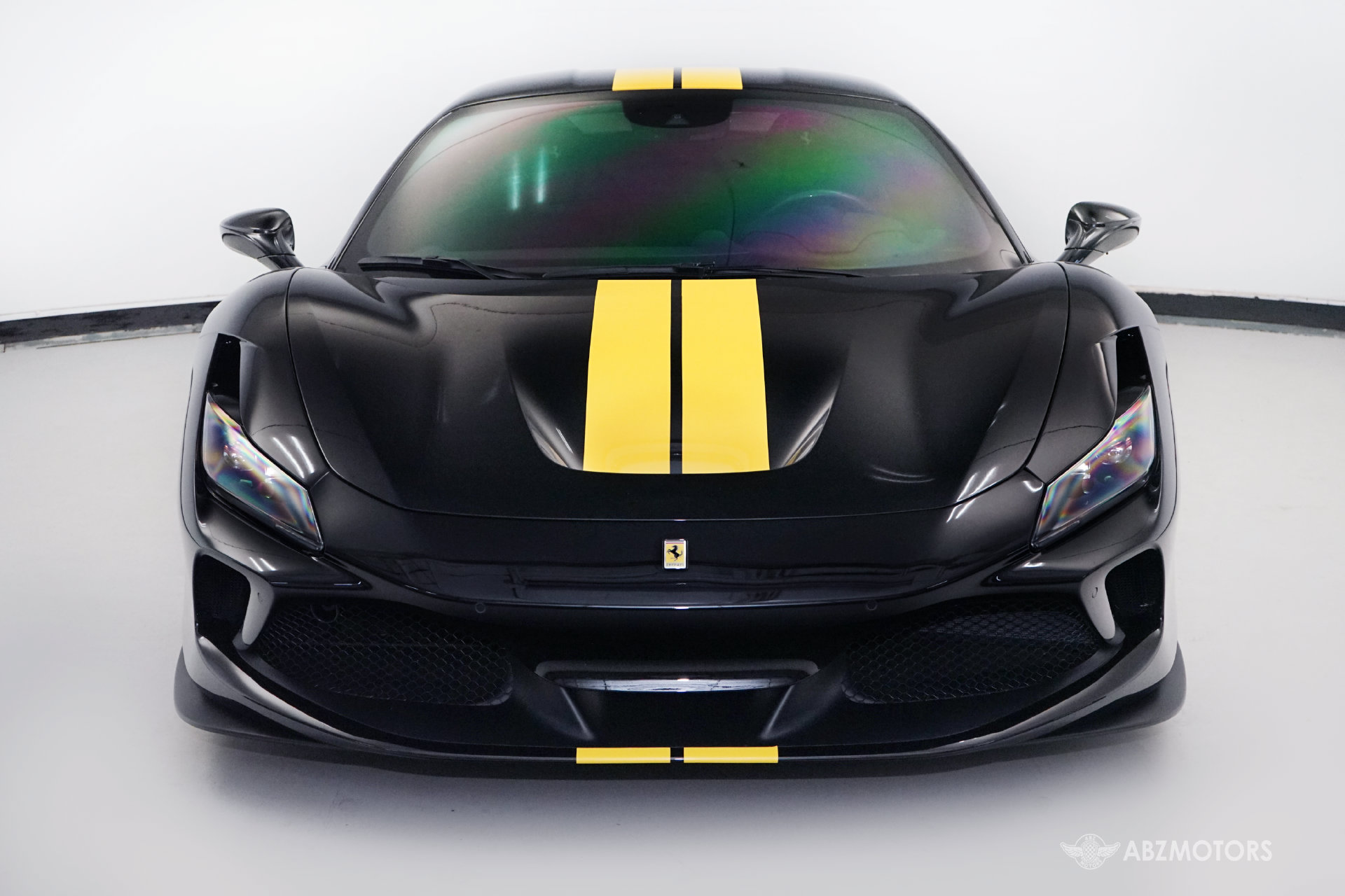 Used 2020 Ferrari F8 Tributo RWD image 3