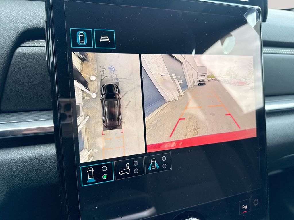 New 2026 GMC Terrain Elevation w/ Technology Package II AWD/4WD image 15