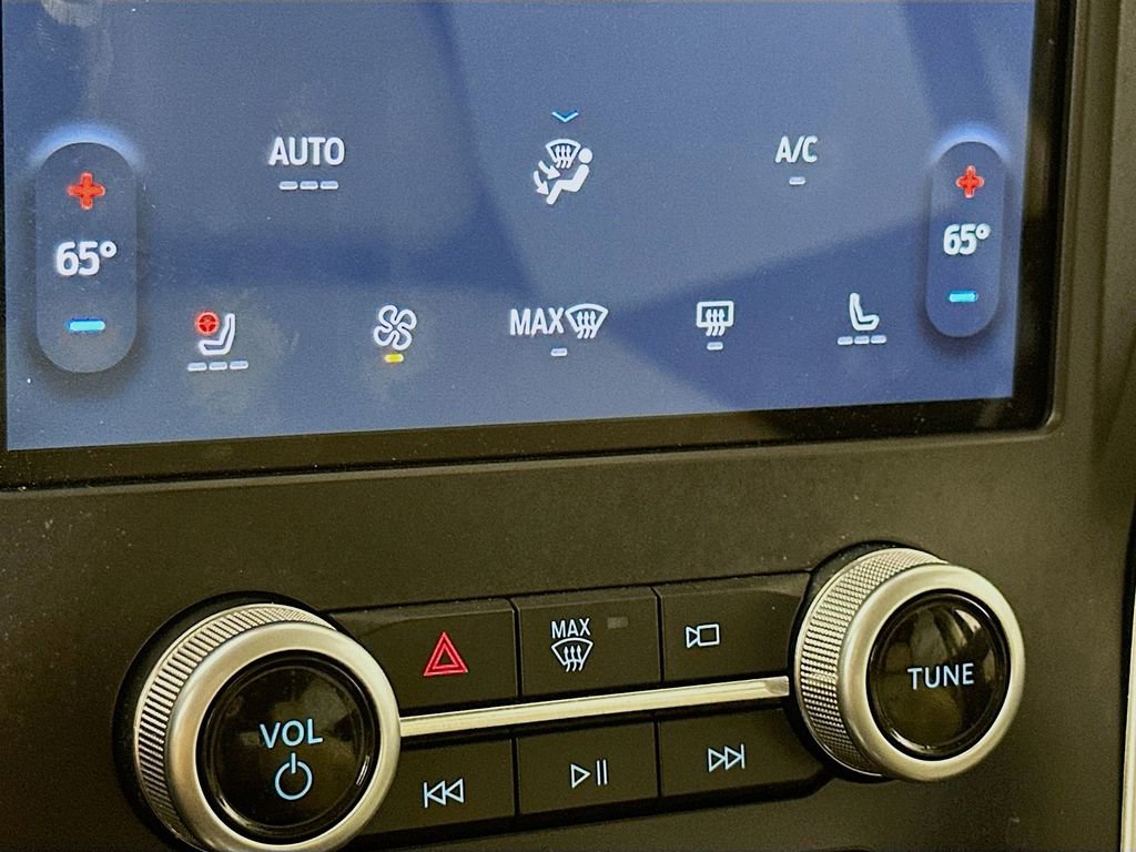 Used 2023 Ford Edge SEL w/ Convenience Package image 27