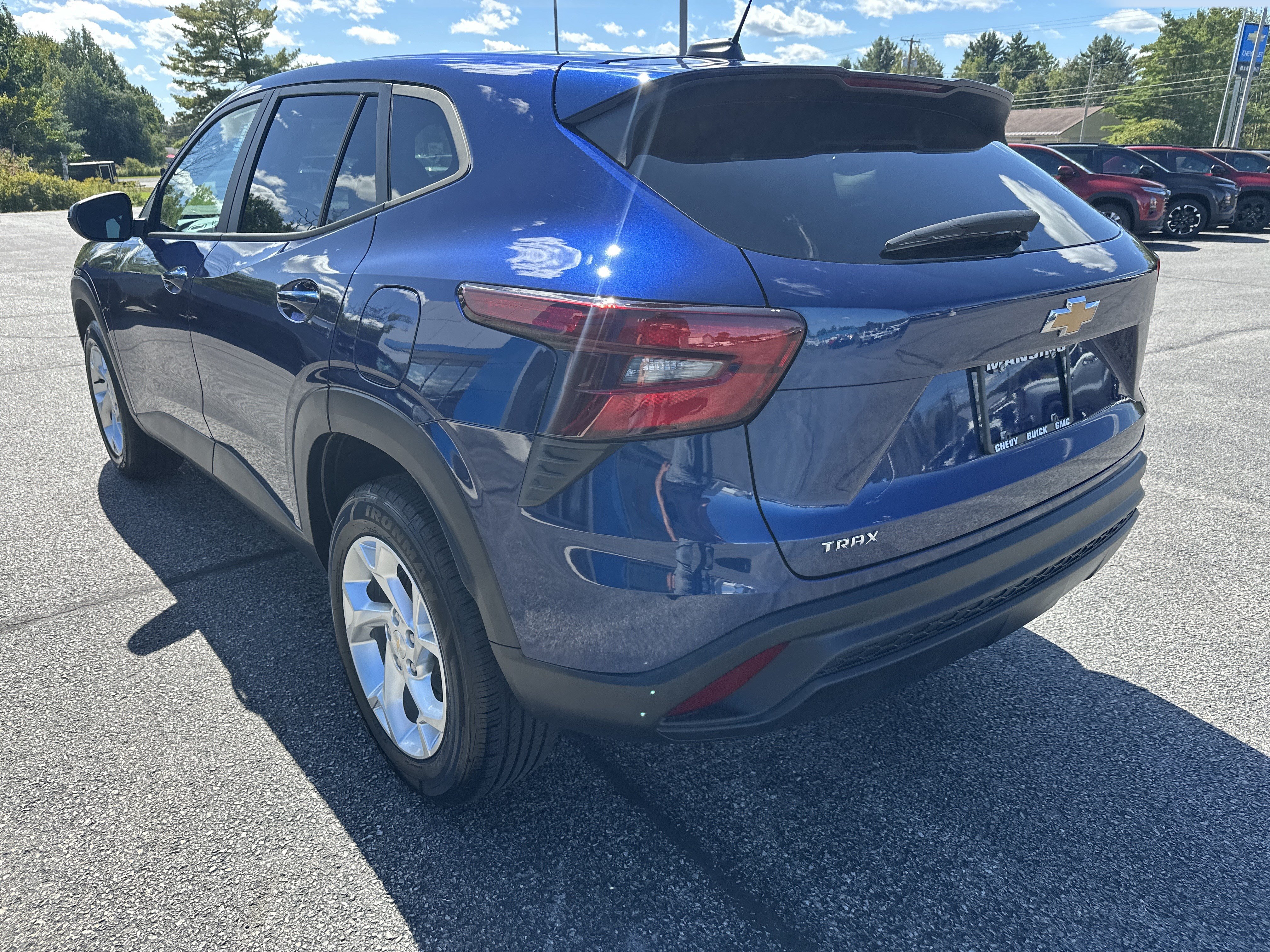 Certified 2024 Chevrolet Trax LS w/ LS Convenience Package FWD image 4