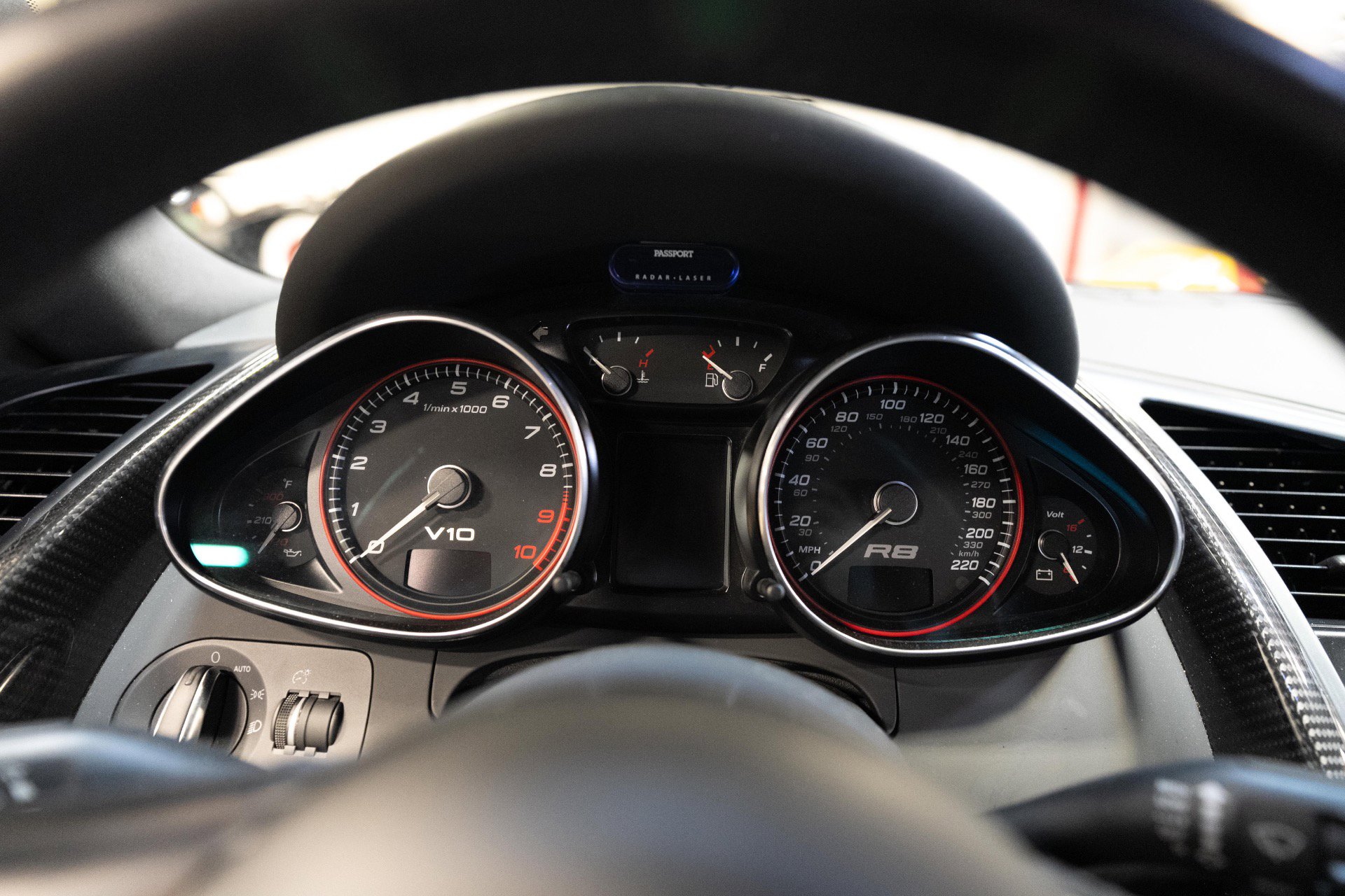 Used 2011 Audi R8 V10 image 80