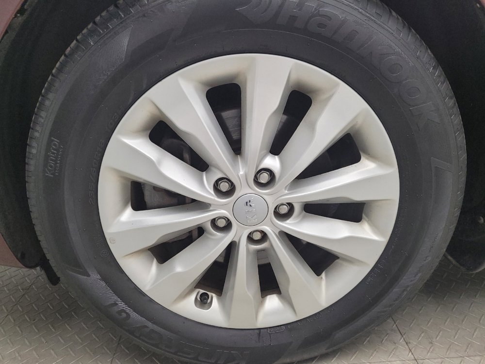 Used 2017 Kia Sedona EX FWD image 31
