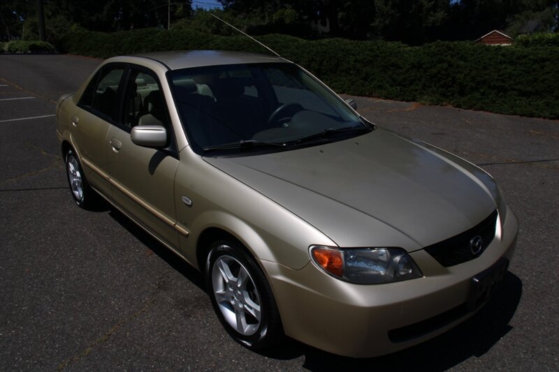 Used 2003 MAZDA Protege FWD image 2