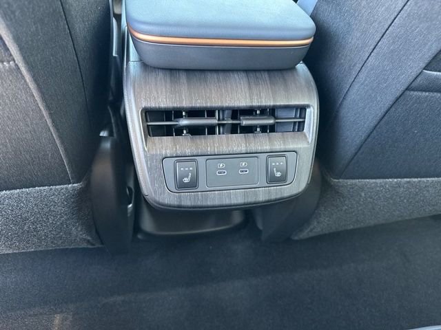 New 2025 Nissan Ariya Platinum image 10