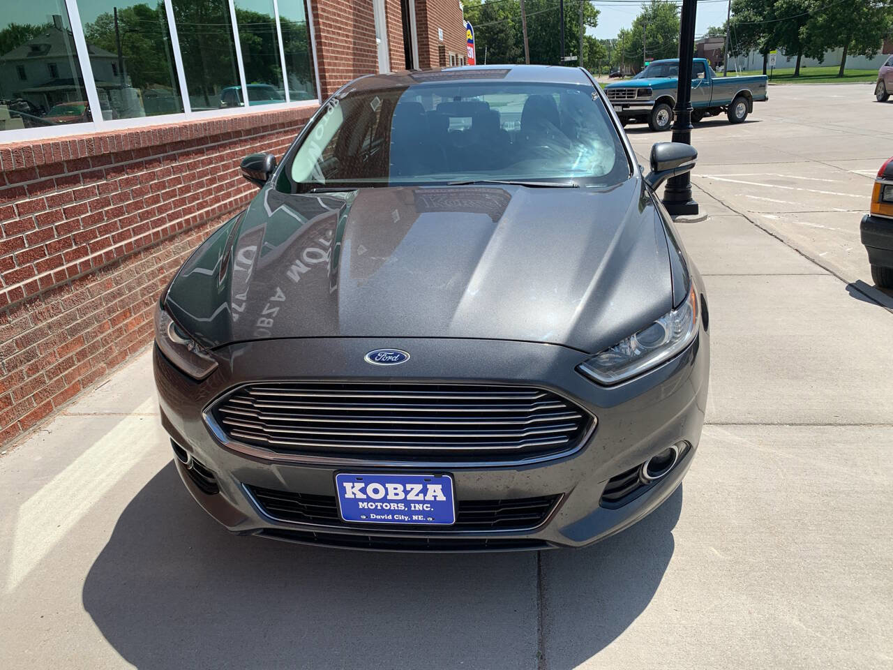 Used 2016 Ford Fusion Titanium image 5