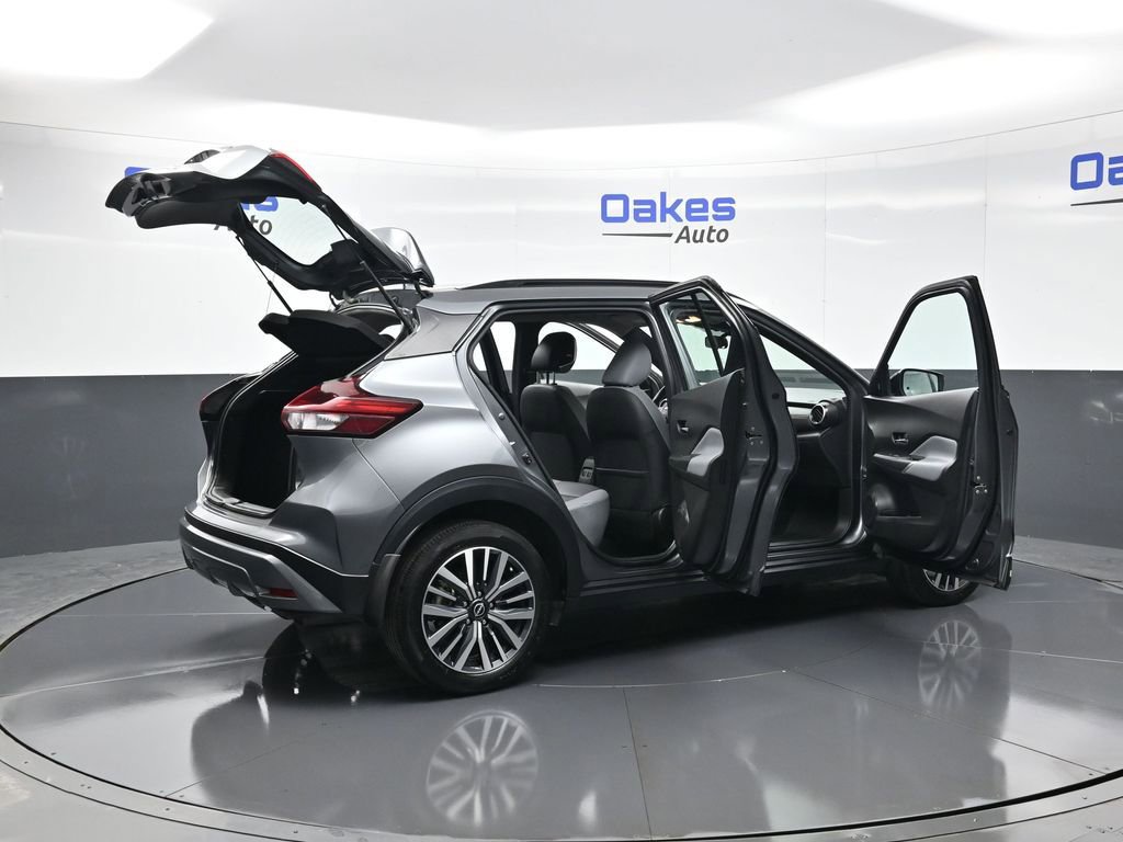 Used 2023 Nissan Kicks SR w/ SR Premium Package image 52