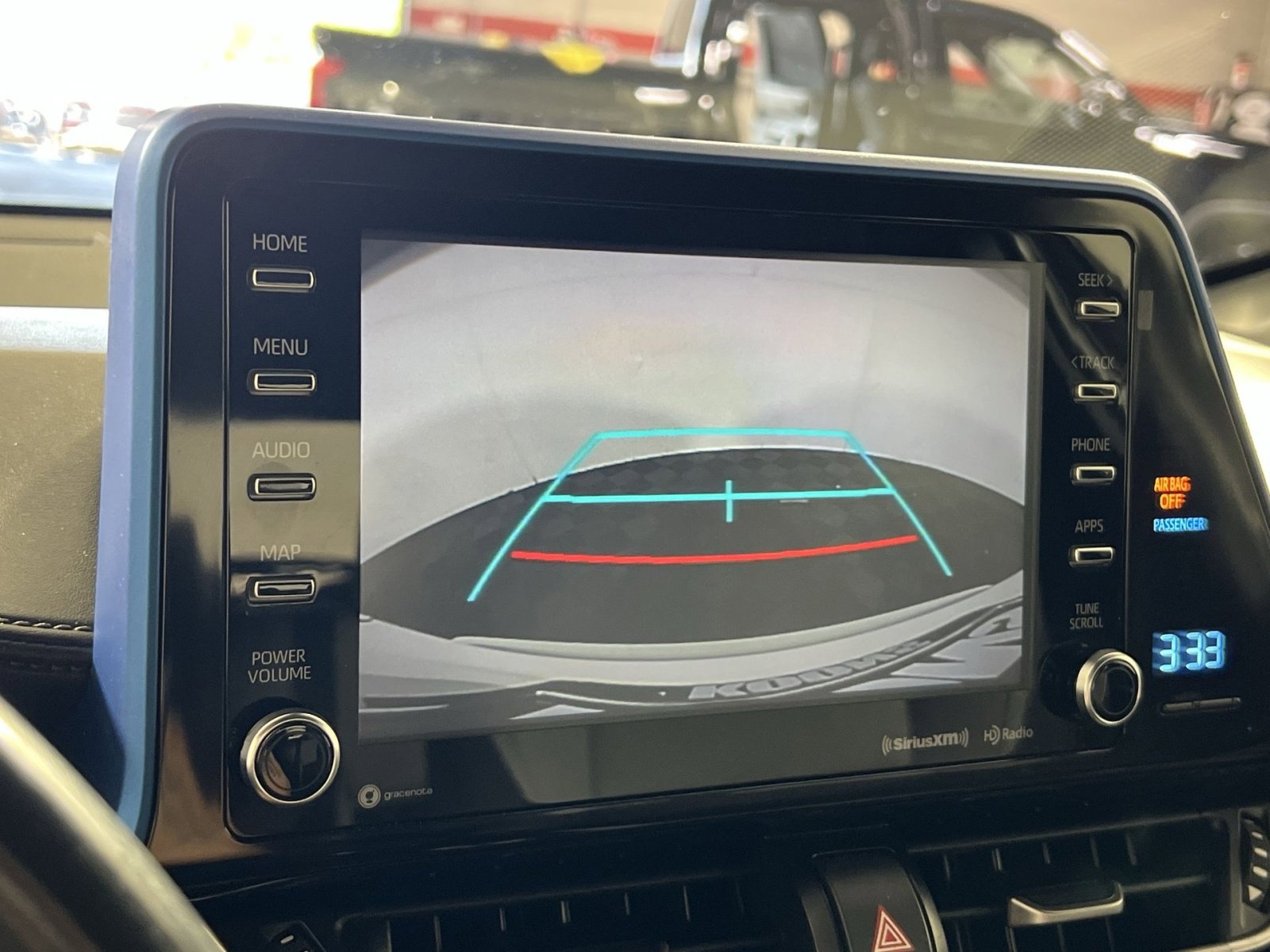 Used 2019 Toyota C-HR XLE FWD image 20