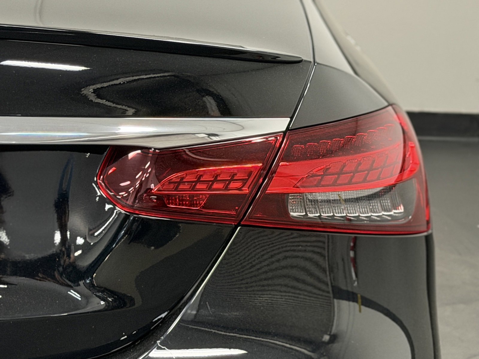 Used 2023 Mercedes-Benz E 350 Sedan image 14