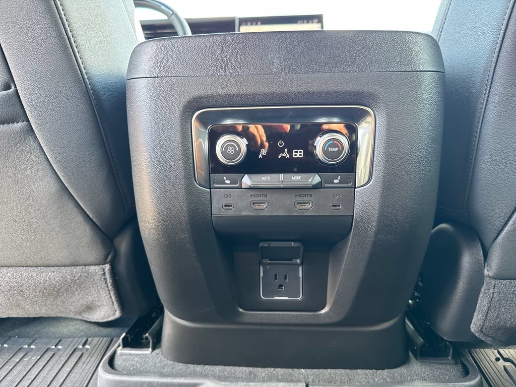 New 2026 GMC Yukon Elevation w/ Elevation Premium Package AWD/4WD image 44