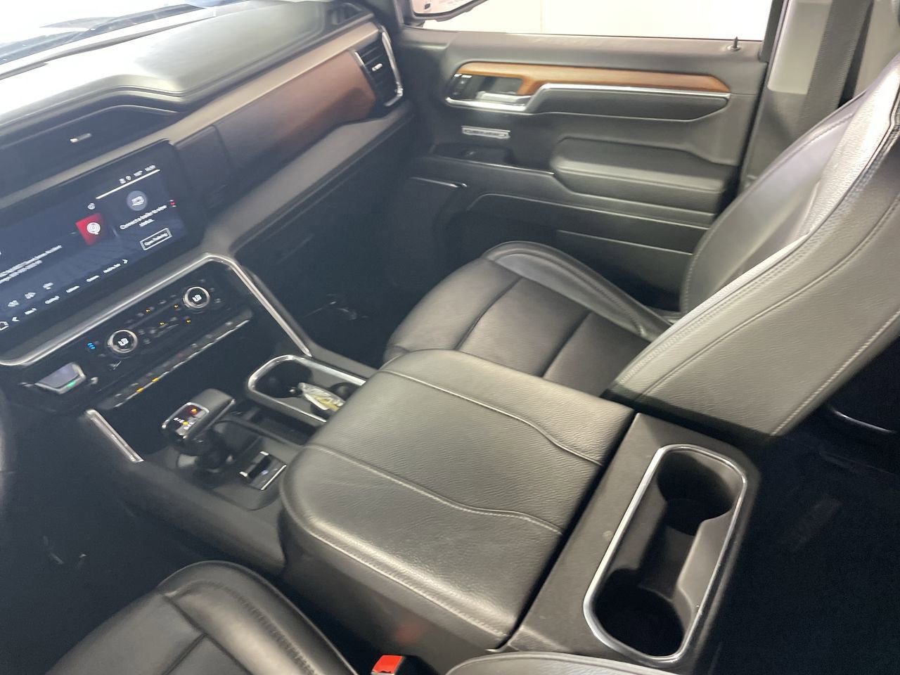 Used 2023 GMC Sierra 1500 Denali w/ Denali Reserve Package AWD/4WD image 21