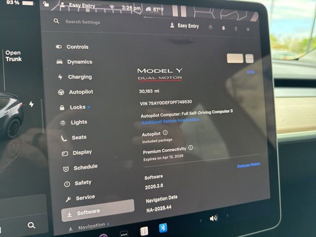 Used 2023 Tesla Model Y Performance image 33