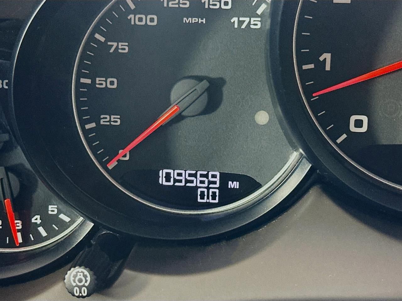 Used 2017 Porsche Cayenne Platinum Edition image 48